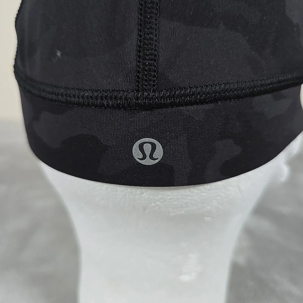 Lululemon Hat Women Small Camo Deep Coal Fast Free Run Athleisure Running Sports
